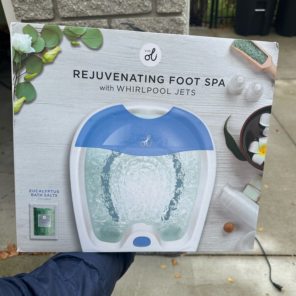 Rejuvenating Foot Spa with Whirlpool Jets - Blue and White